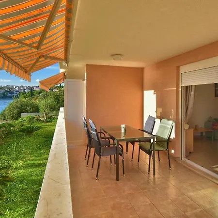 Dominika Apartamento Trogir
