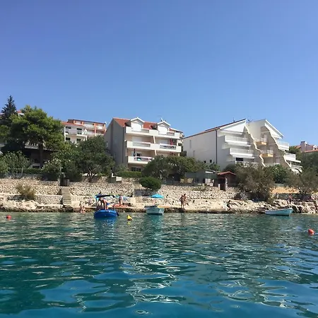 Dominika Trogir