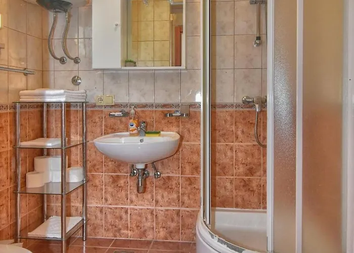 Dominika 트로기르