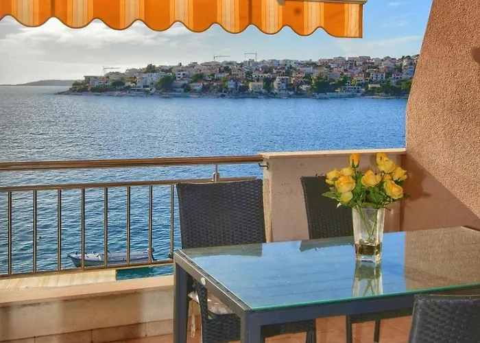 Апартаменты Dominika Трогир